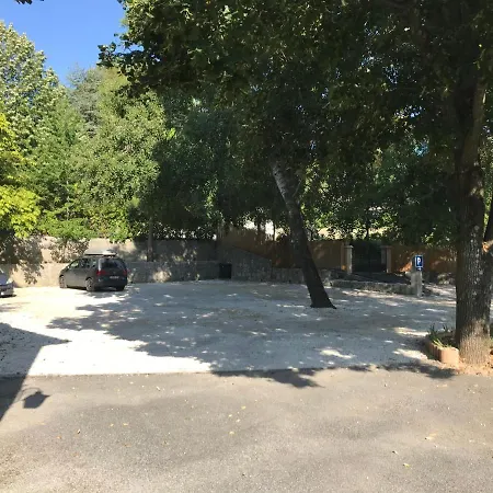 La Vigneraie 2*
