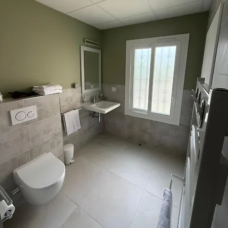 Hotel La Vigneraie 2*